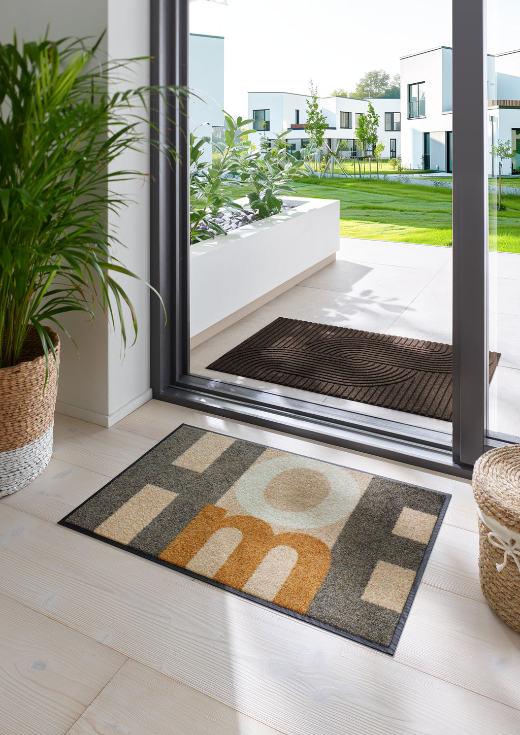 Loop dark brown 60x90 cm