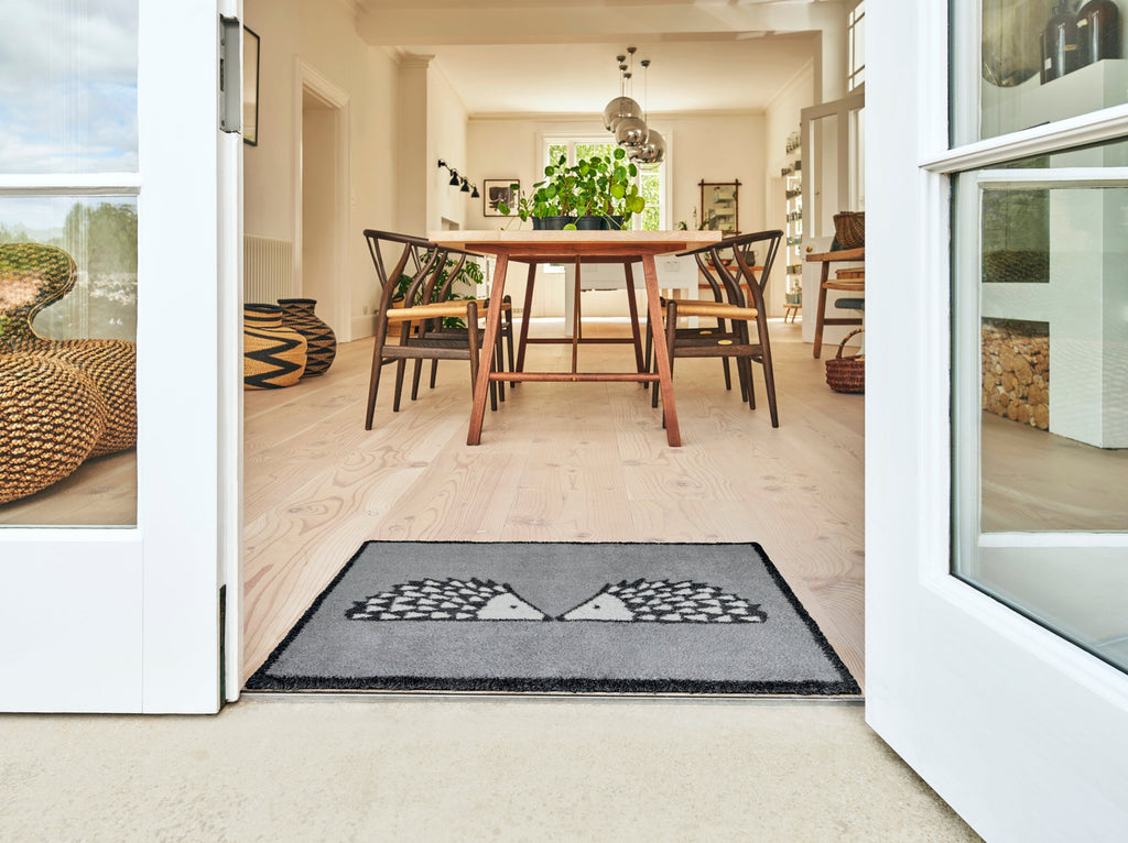 Kissing Spike Slate 60x85 cm